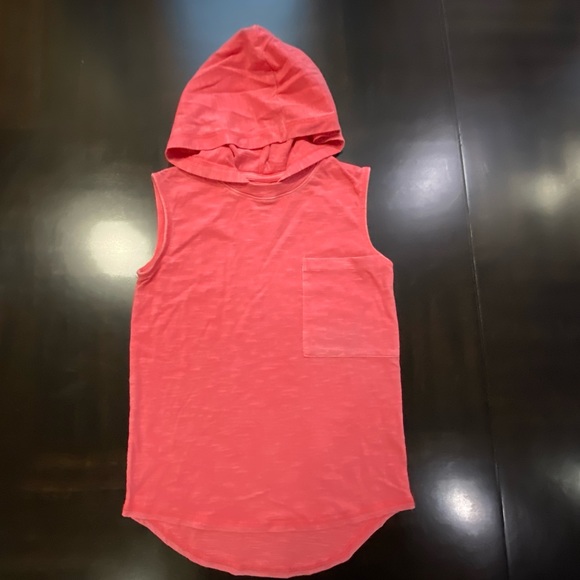 Cat & Jack Boys Hooded Muscle Shirt Size M